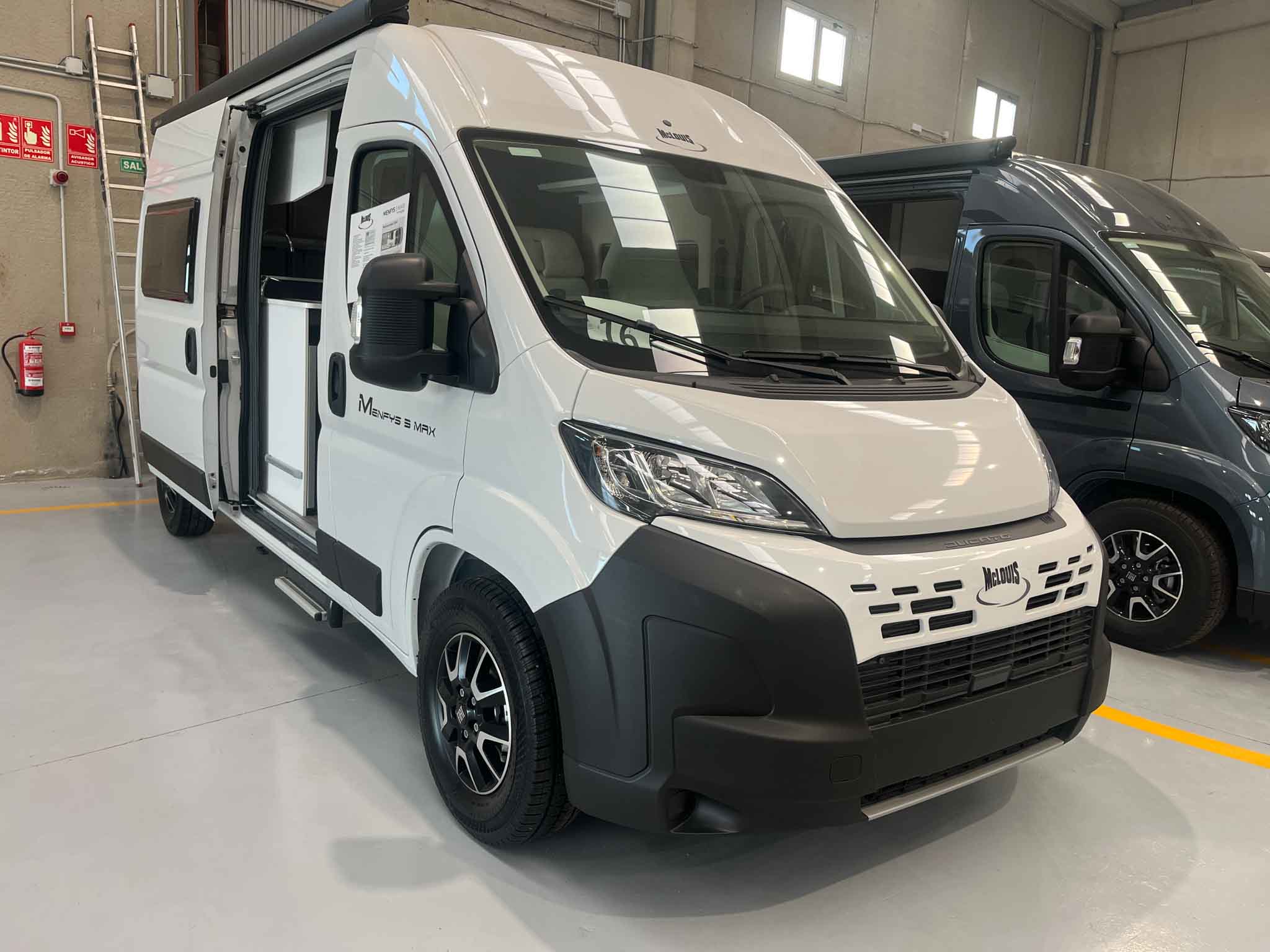 MCLOUIS MENFYS 3 MAXI  