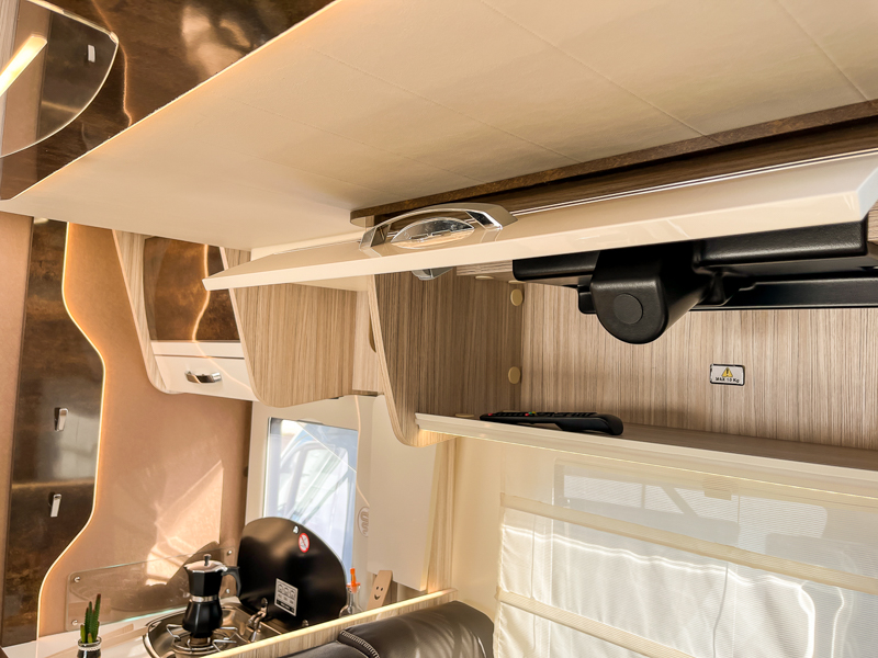 ELNAGH T-LOFT 530-140CV