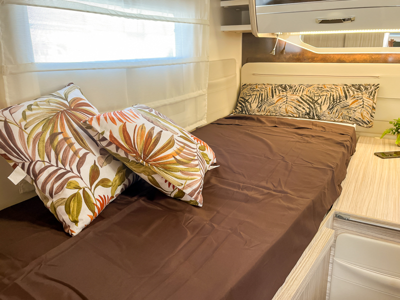 ELNAGH T-LOFT 530-140CV