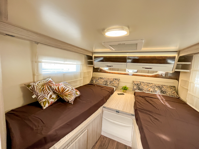 ELNAGH T-LOFT 530-140CV