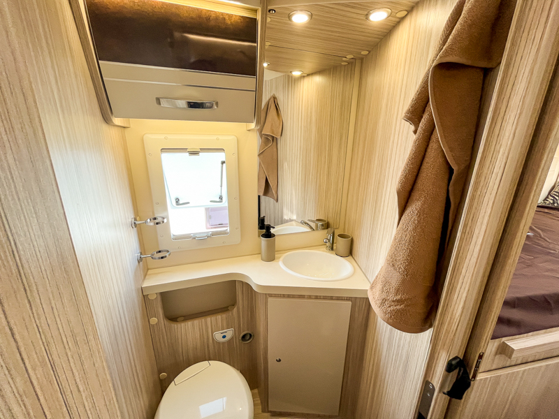 ELNAGH T-LOFT 530-140CV