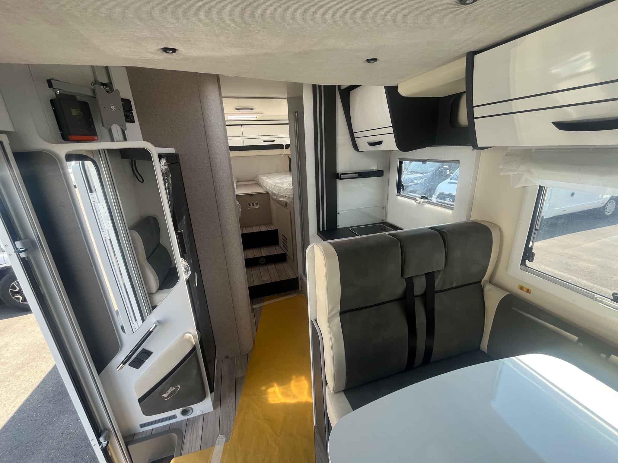 MCLOUIS MC4 300 FORD 373 