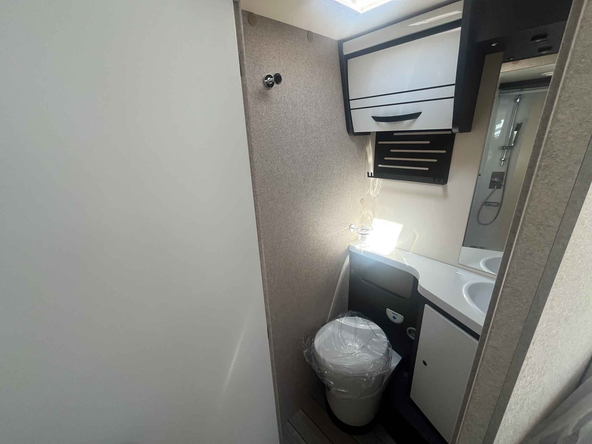 MCLOUIS MC4 300 FORD 373 