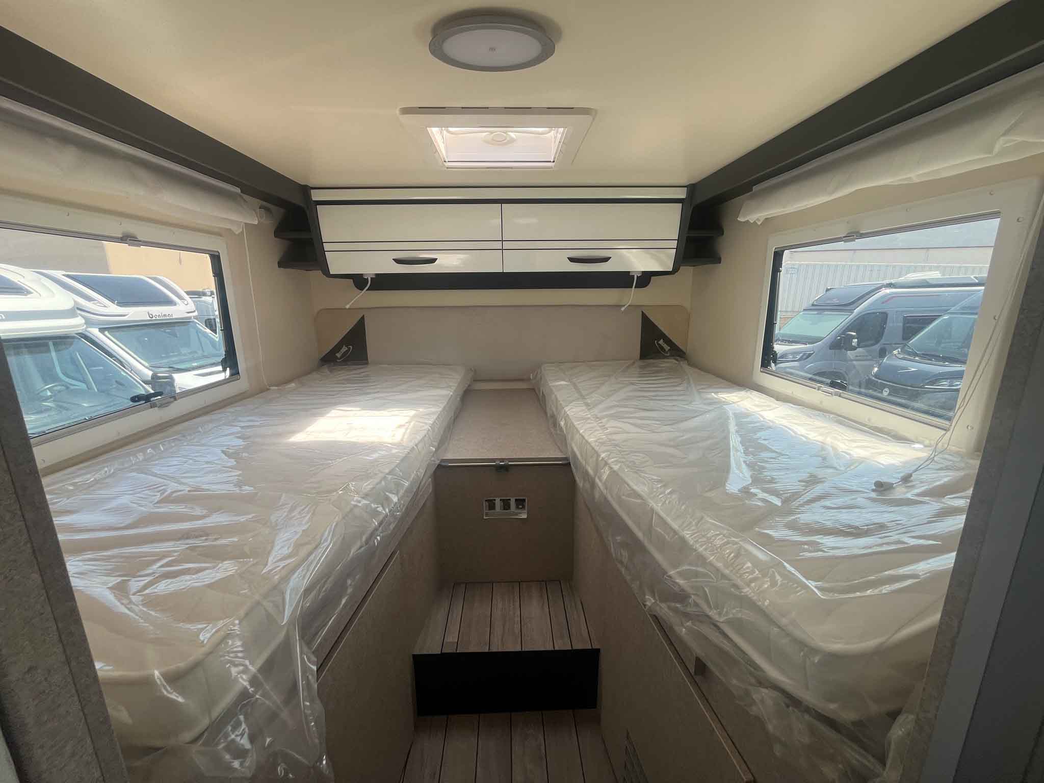 MCLOUIS MC4 300 FORD 373 