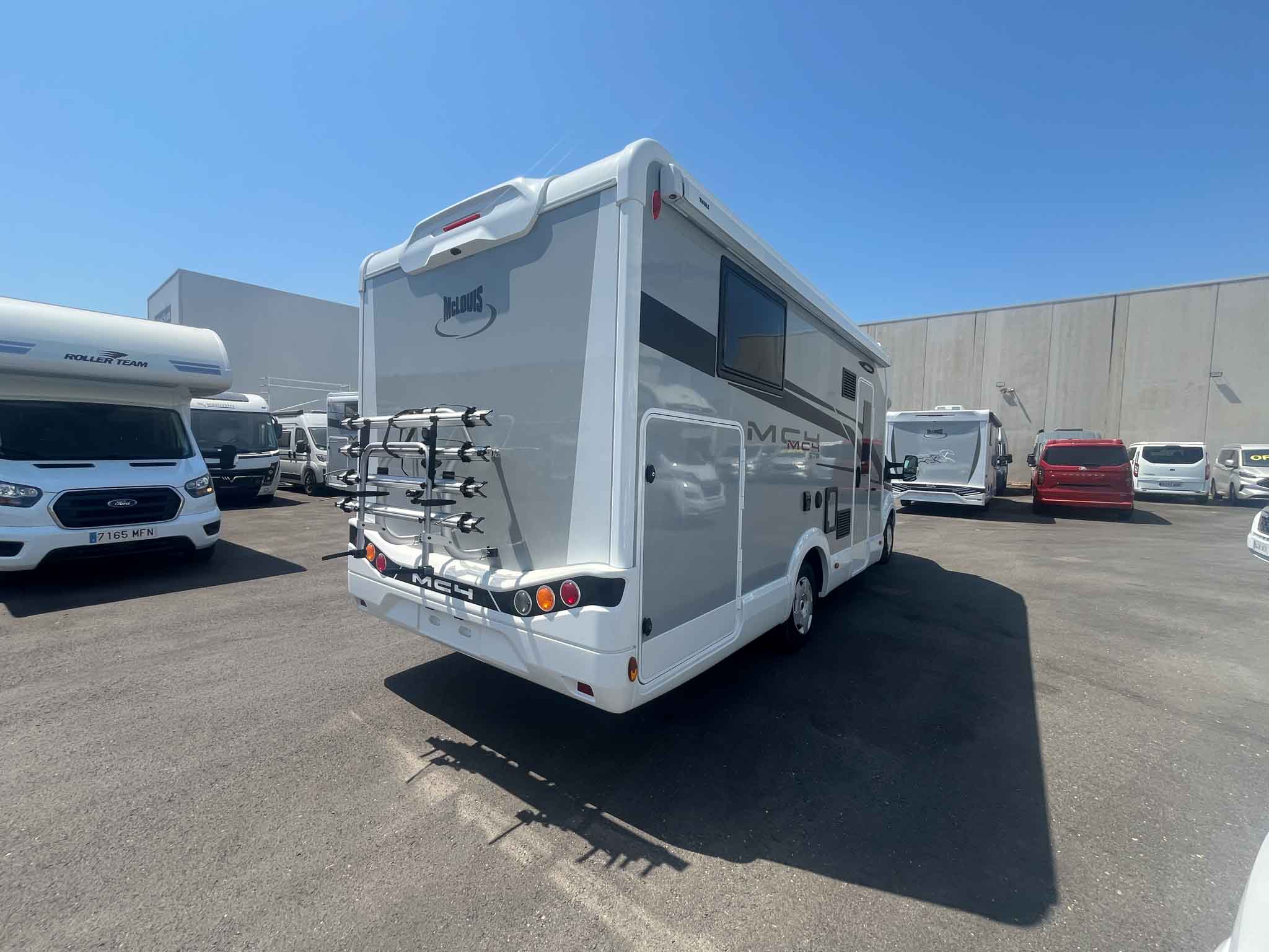 MCLOUIS MC4 300 FORD 373 