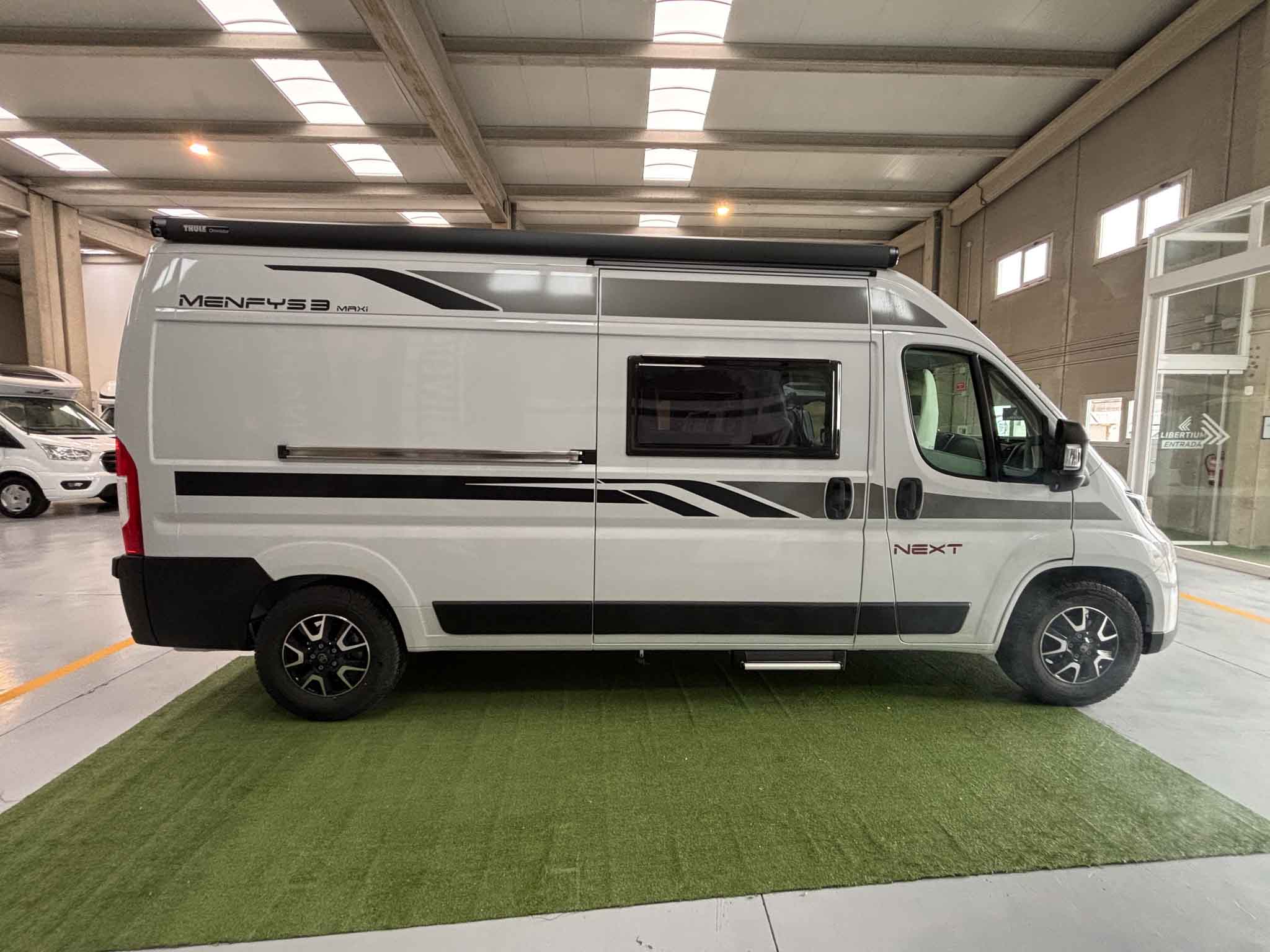 MCLOUIS MENFYS 3 MAXI  